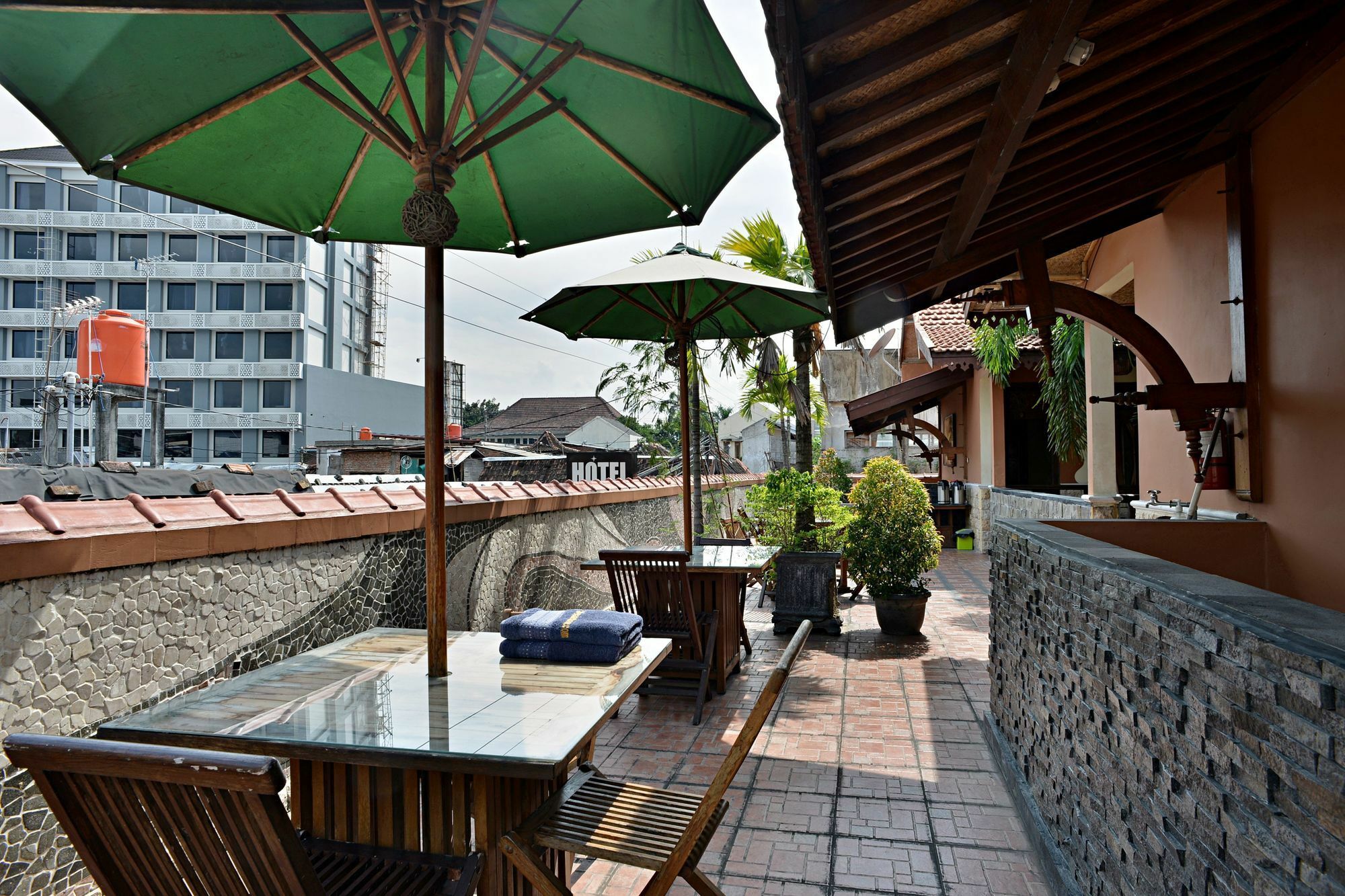 Zen Rooms Malioboro Sosrowijayan Wetan 요그야카르타 외부 사진
