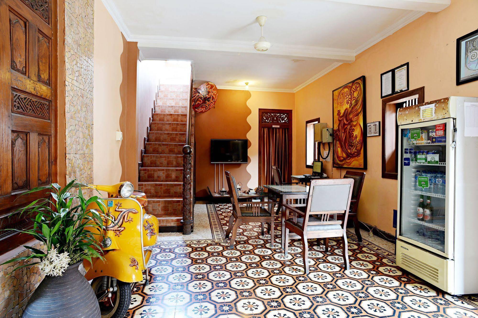 Zen Rooms Malioboro Sosrowijayan Wetan 요그야카르타 외부 사진